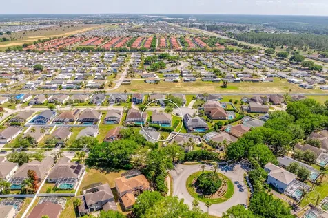 129 Ballyshannon Drive Davenport FL 33897