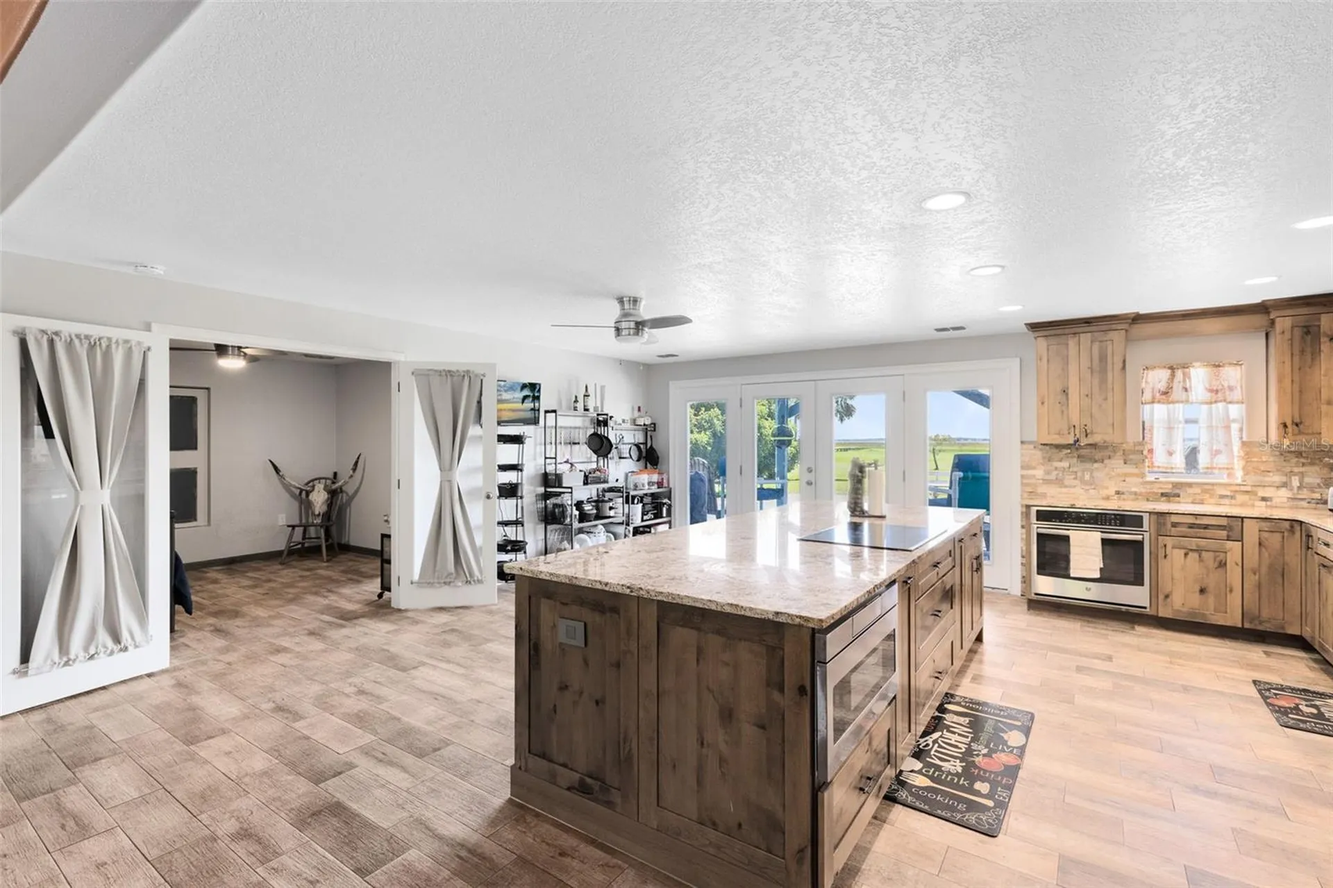 2541 Ridgeway Drive Kissimmee FL 34746