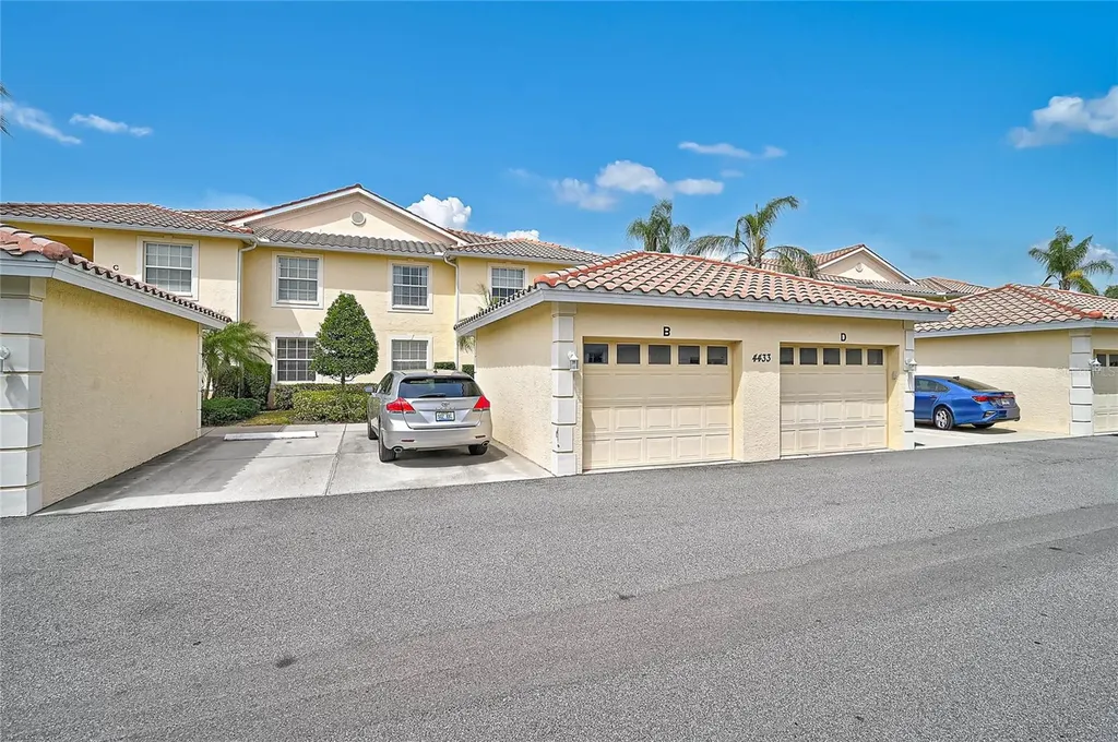4433 Corso Venetia Boulevard Venice FL 34293