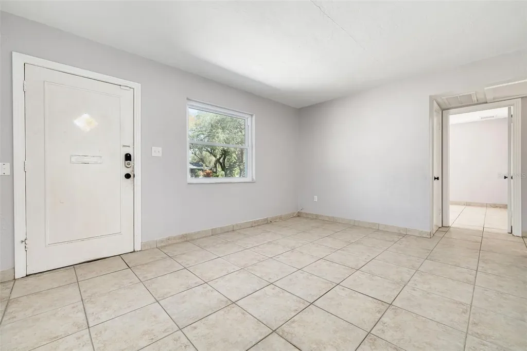 4608 30th Avenue N St Petersburg FL 33713