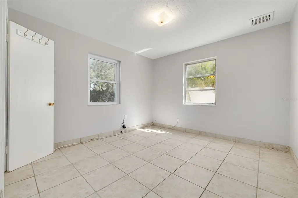 4608 30th Avenue N St Petersburg FL 33713