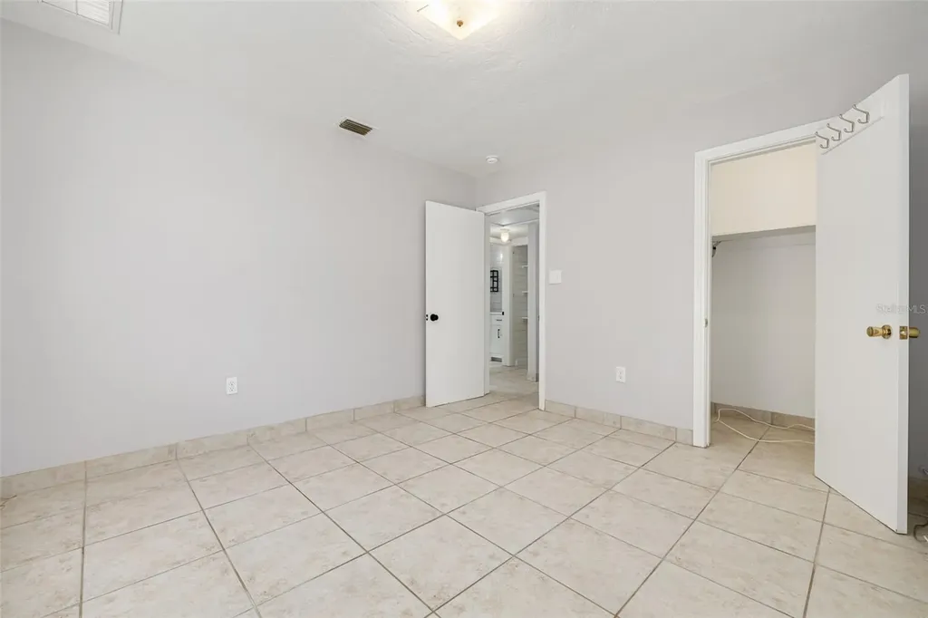 4608 30th Avenue N St Petersburg FL 33713