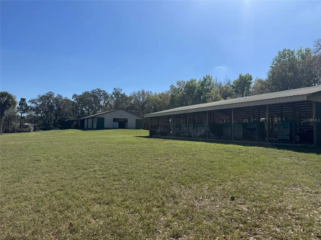 1065 S Massachusetts Avenue Deland FL 32724