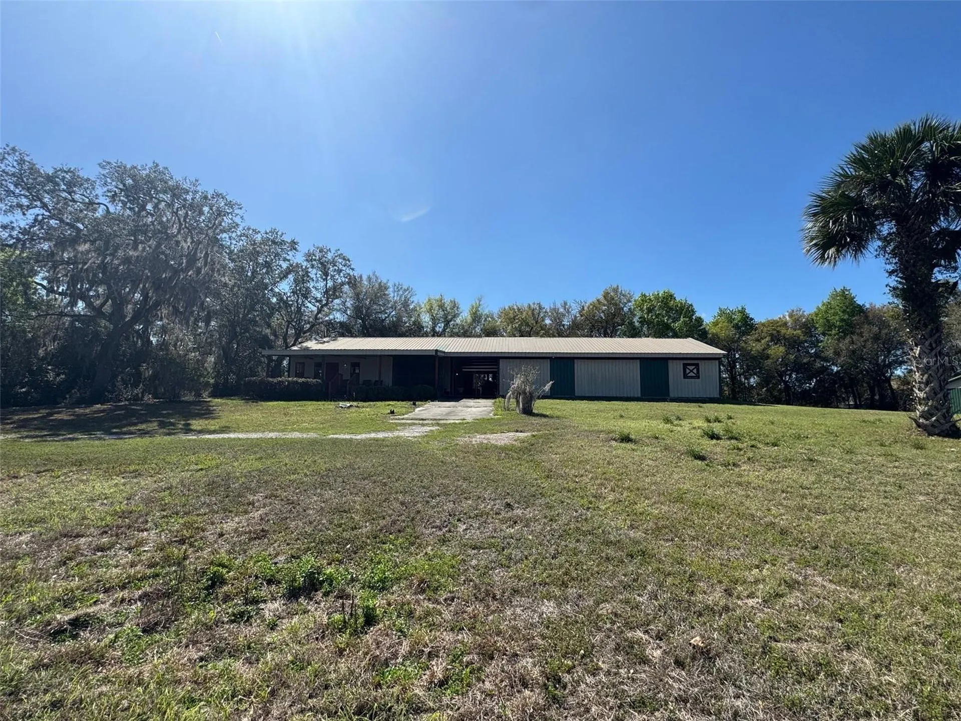 1065 S Massachusetts Avenue Deland FL 32724