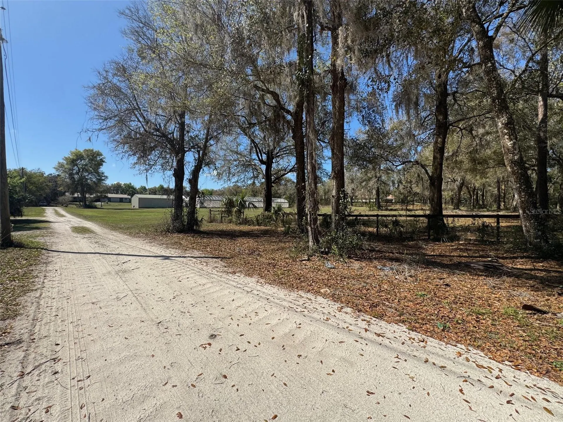 1065 S Massachusetts Avenue Deland FL 32724
