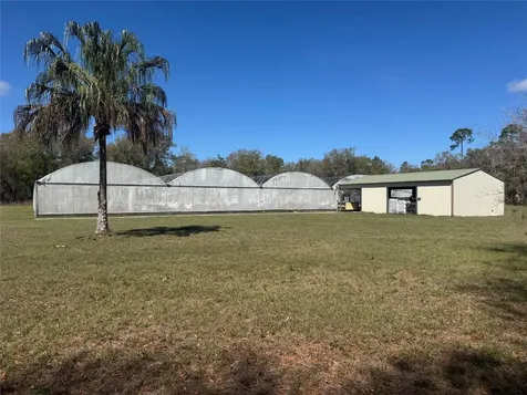 1065 S Massachusetts Avenue Deland FL 32724