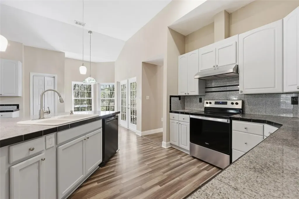 19513 NW 240th Lane High Springs FL 32643