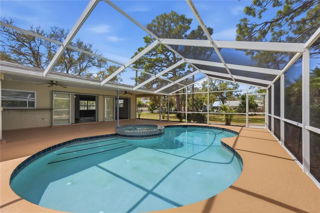 5251 Ashton Road Sarasota FL 34233