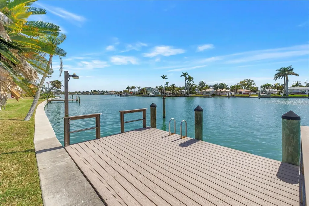 509 Plaza Seville Court Treasure Island FL 33706