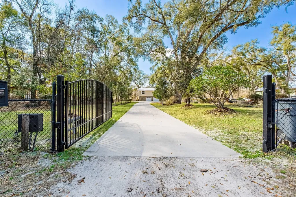 498 SW Manatee Terrace Fort White FL 32038