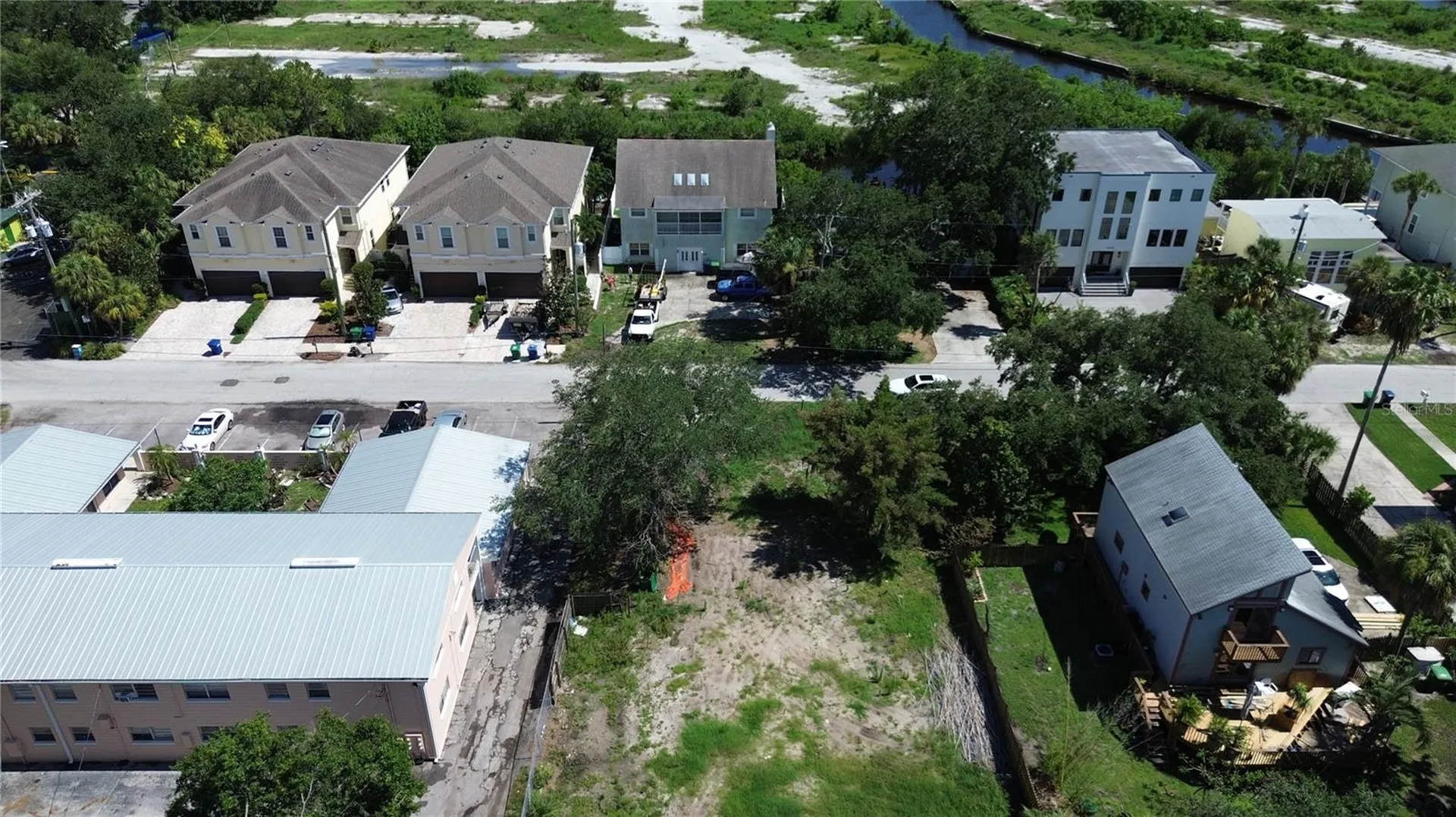 4813 W Flamingo Road Tampa FL 33611