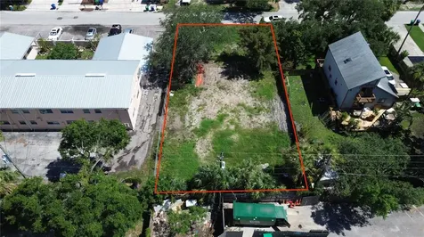 4813 W Flamingo Road Tampa FL 33611