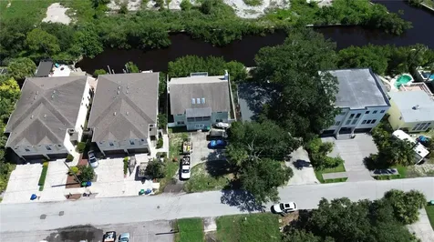 4813 W Flamingo Road Tampa FL 33611