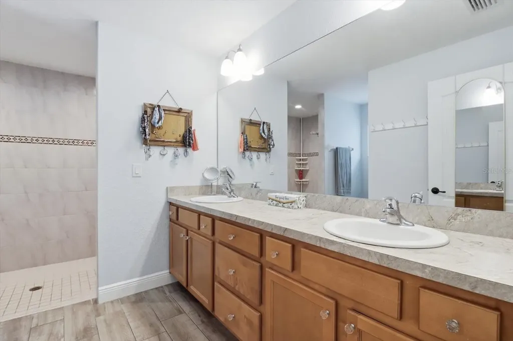 4911 N Valley Terrace Beverly Hills FL 34465
