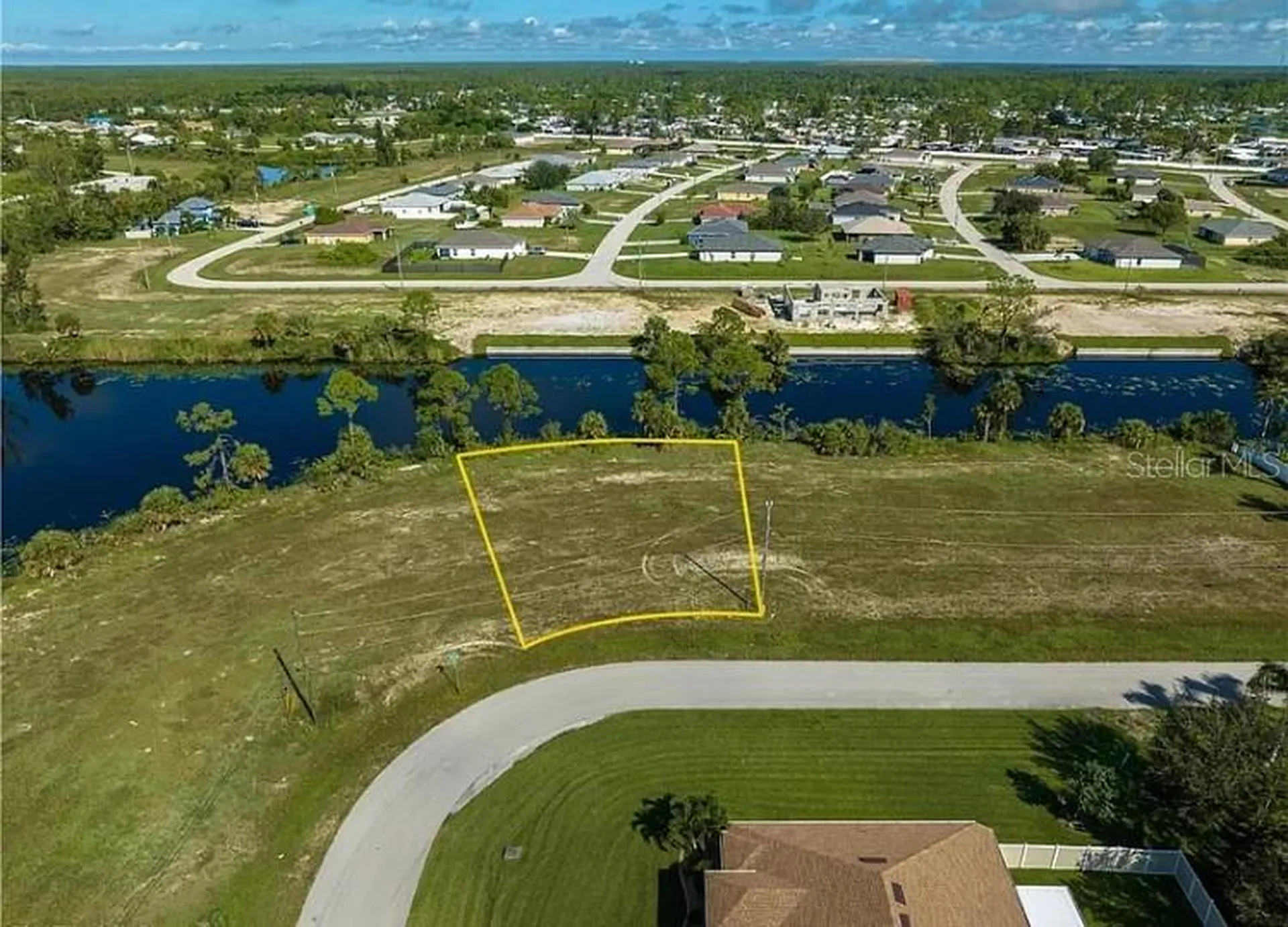 2117 NE 43rd Lane Cape Coral FL 33909