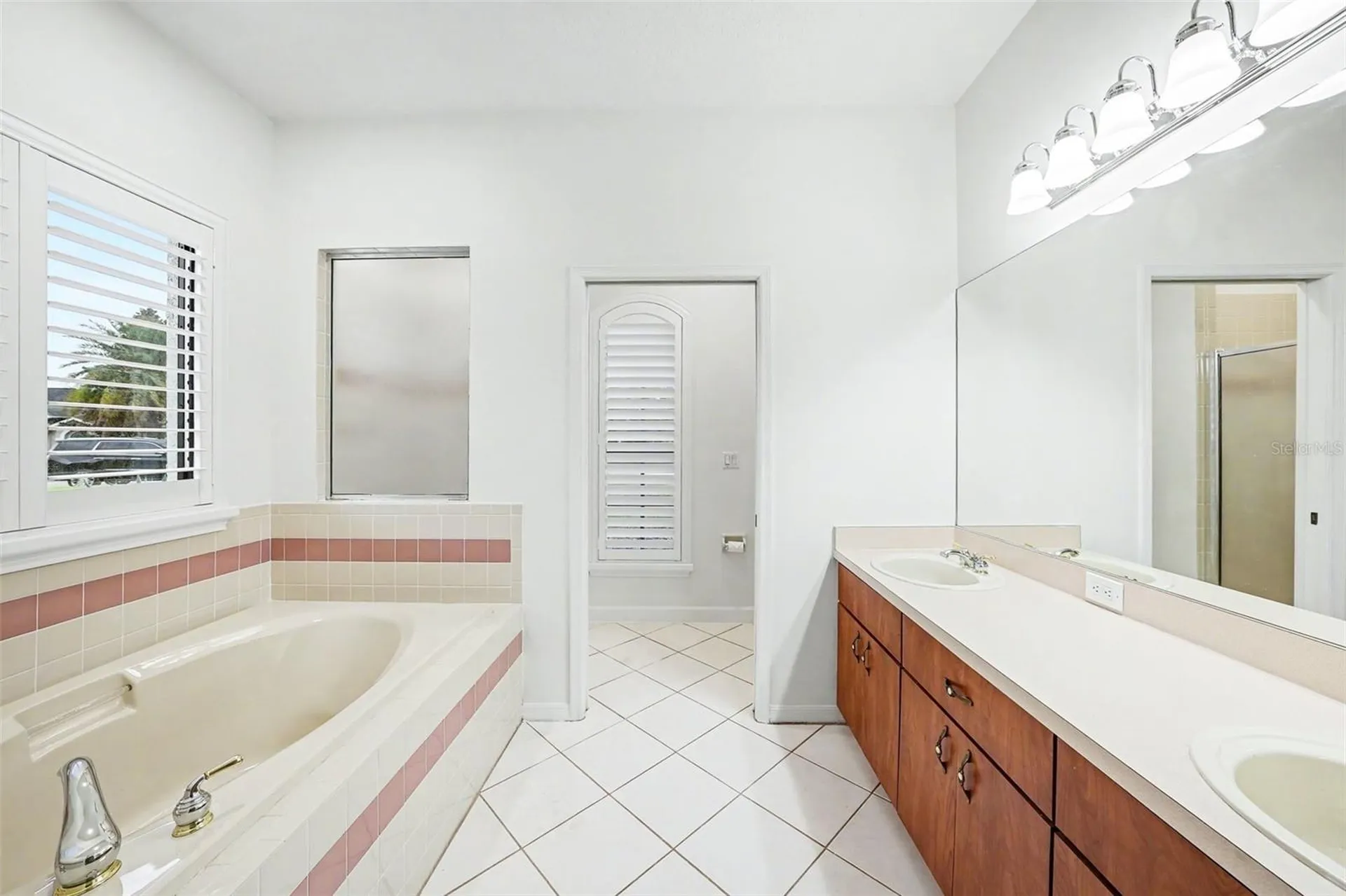 19216 Ridgelake Drive Lutz FL 33549