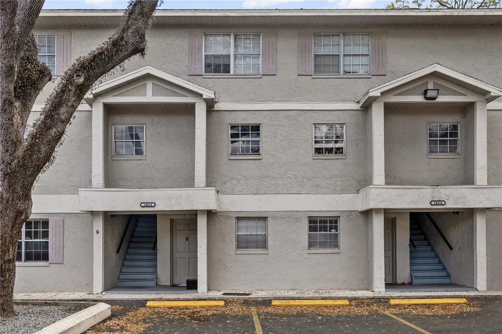 14414 Reuter Strasse Circle Tampa FL 33613