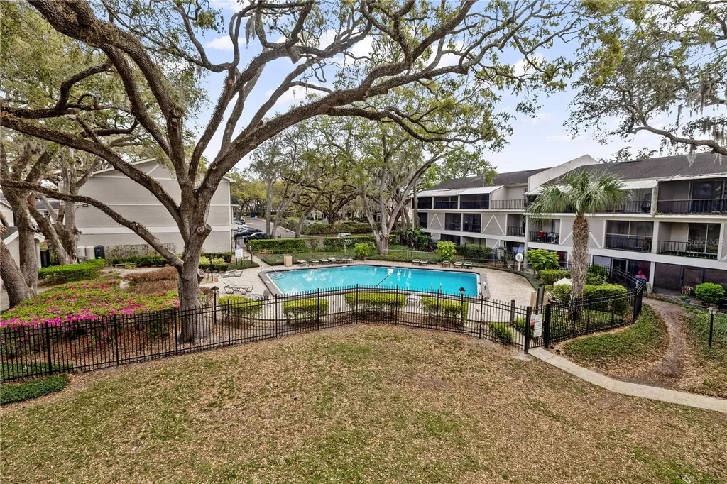 14414 Reuter Strasse Circle Tampa FL 33613