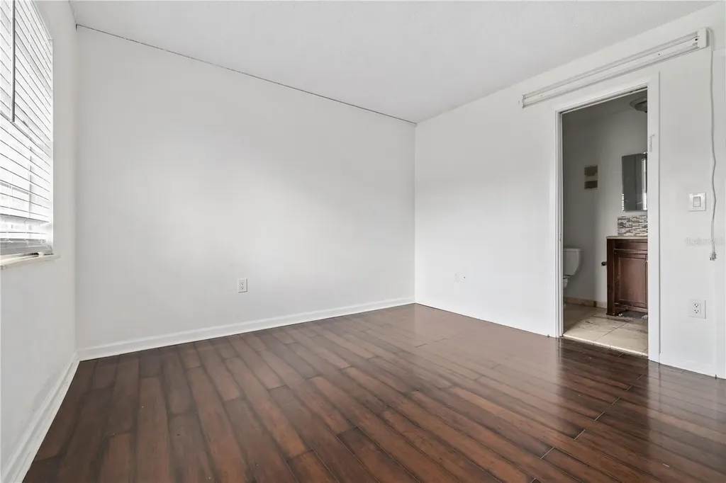 14414 Reuter Strasse Circle Tampa FL 33613