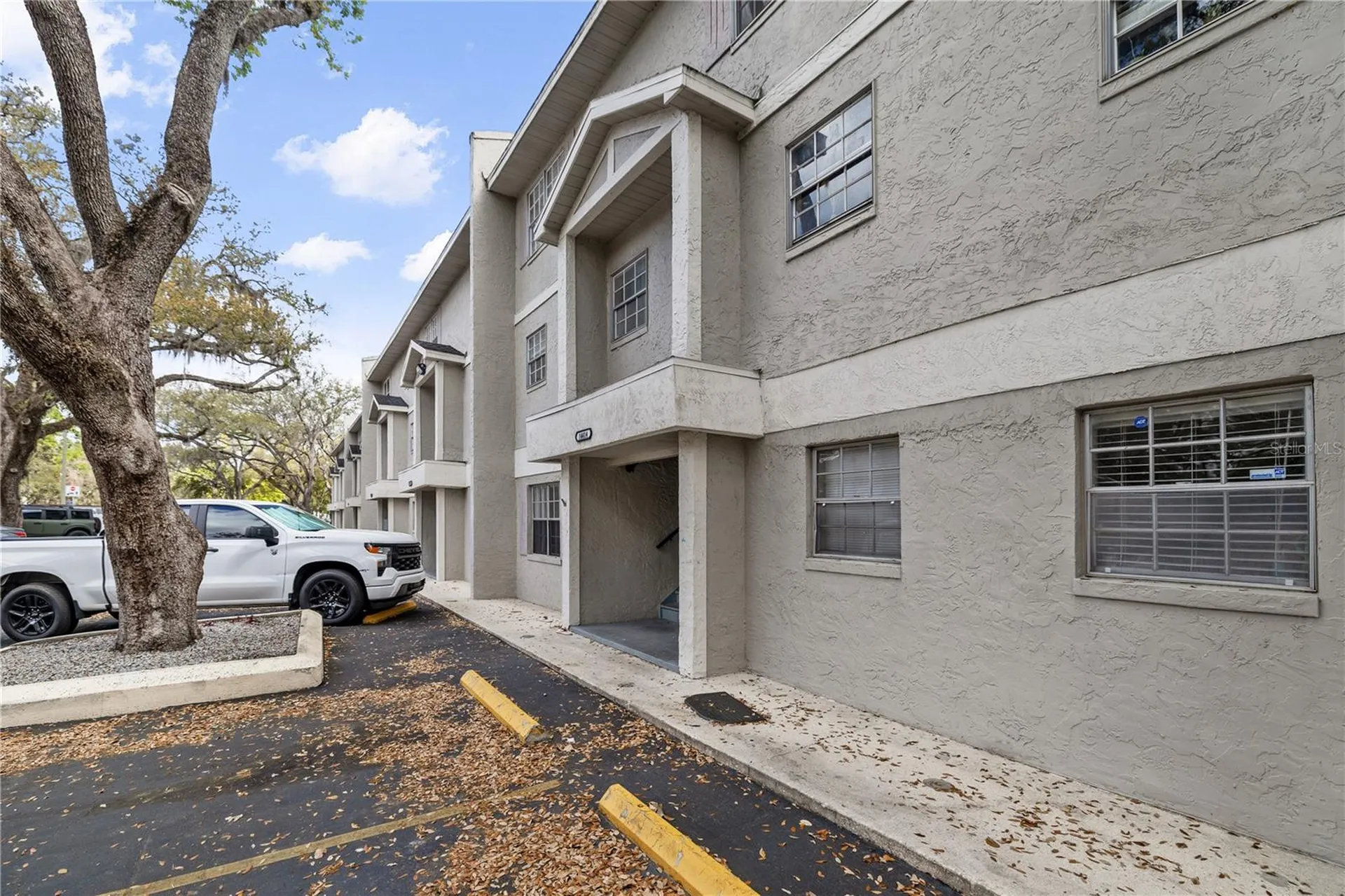 14414 Reuter Strasse Circle Tampa FL 33613