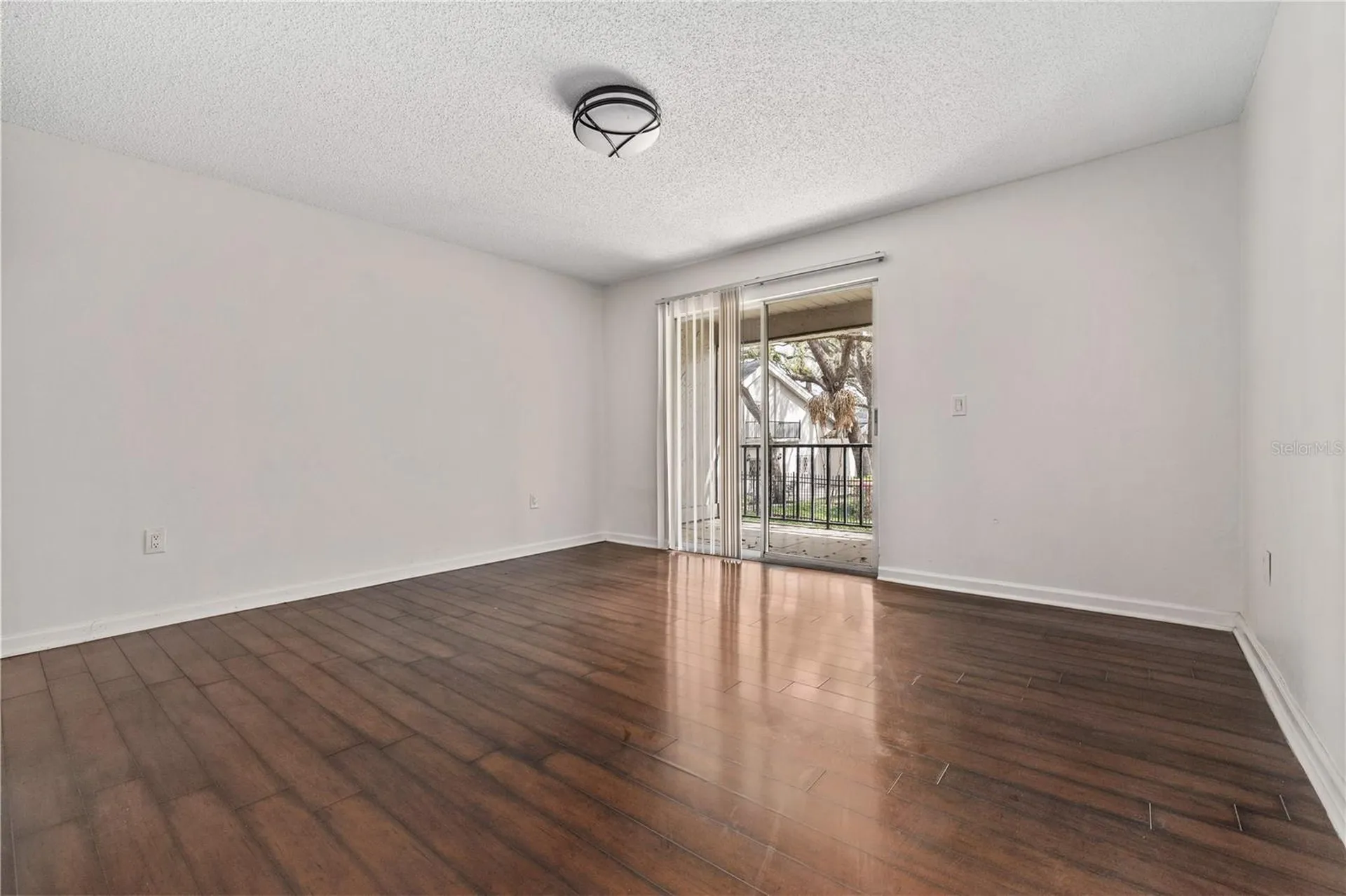 14414 Reuter Strasse Circle Tampa FL 33613
