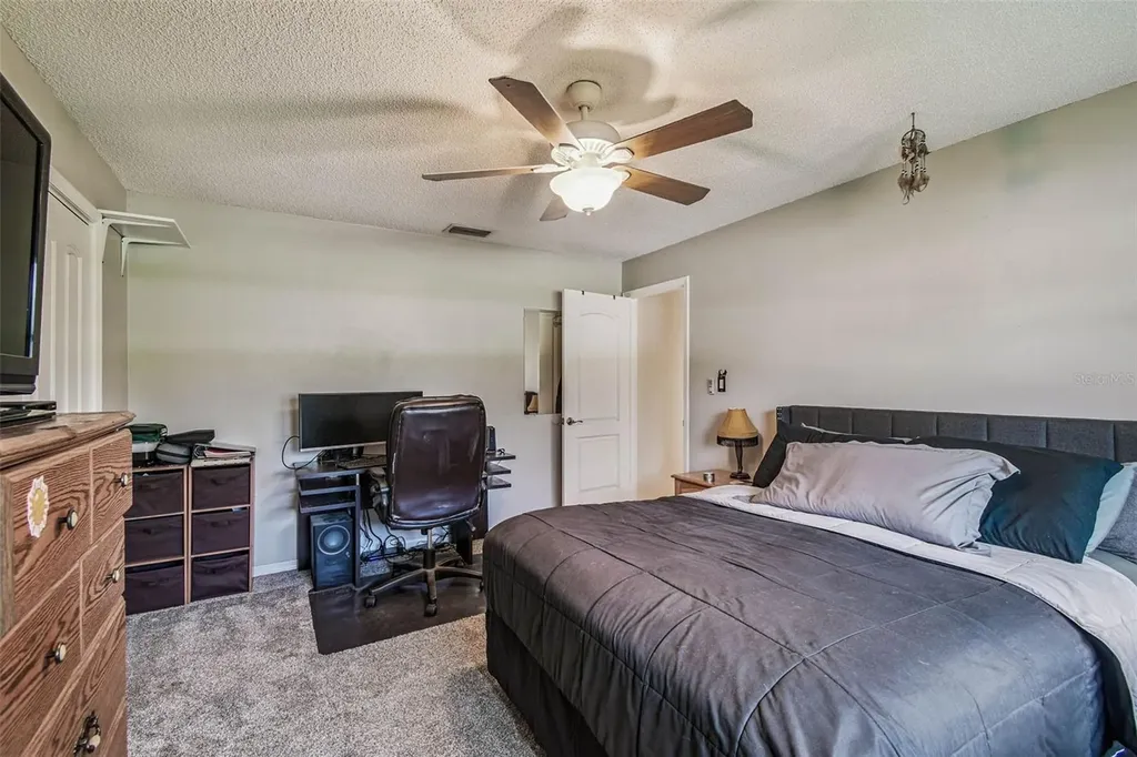 1904 Teakwood Drive Plant City FL 33563