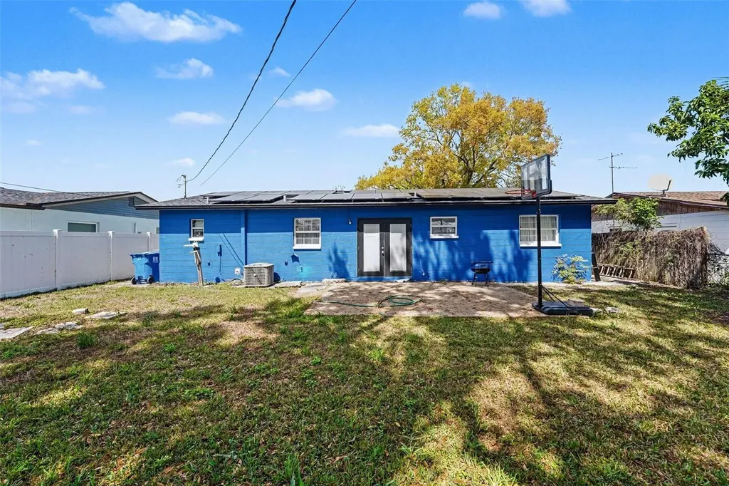2426 17th Avenue N St Petersburg FL 33713