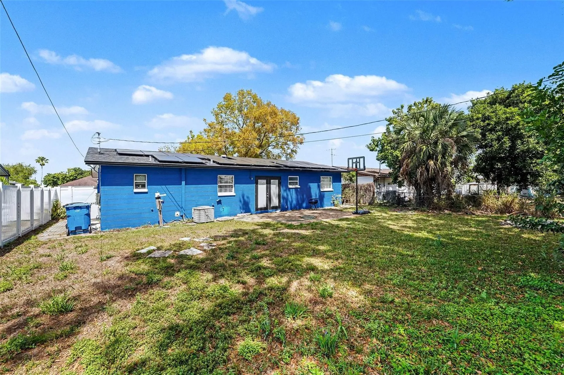 2426 17th Avenue N St Petersburg FL 33713