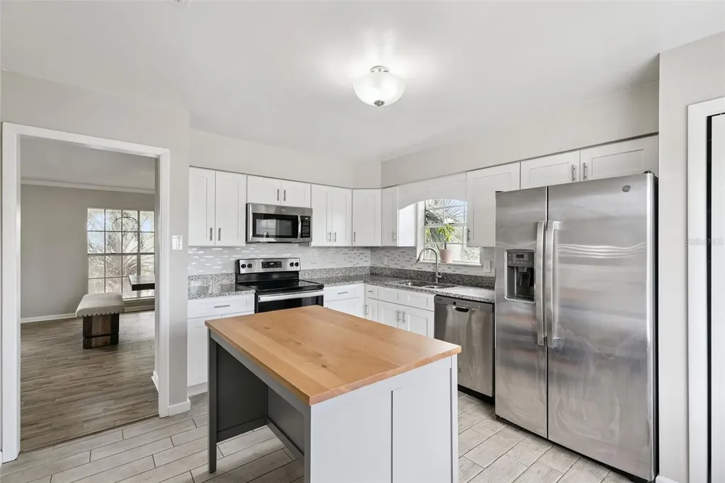 489 S Deerwood Avenue Orlando FL 32825