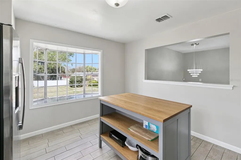 489 S Deerwood Avenue Orlando FL 32825