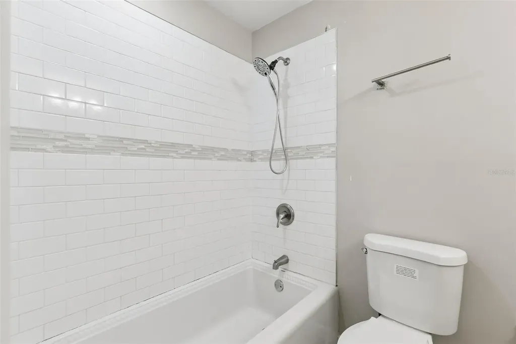 489 S Deerwood Avenue Orlando FL 32825
