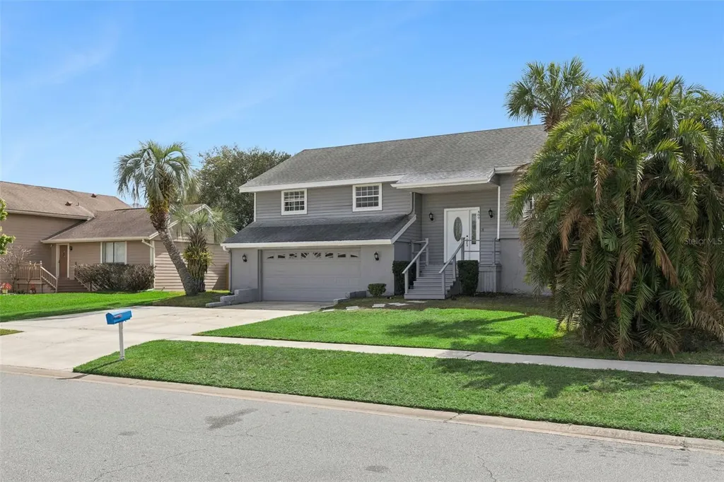489 S Deerwood Avenue Orlando FL 32825