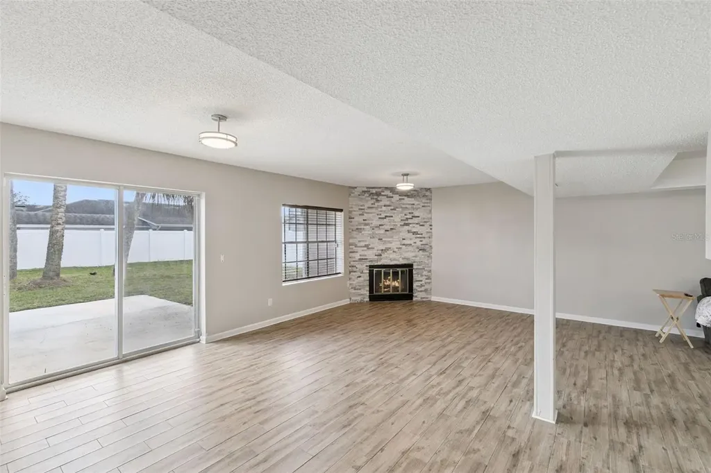 489 S Deerwood Avenue Orlando FL 32825
