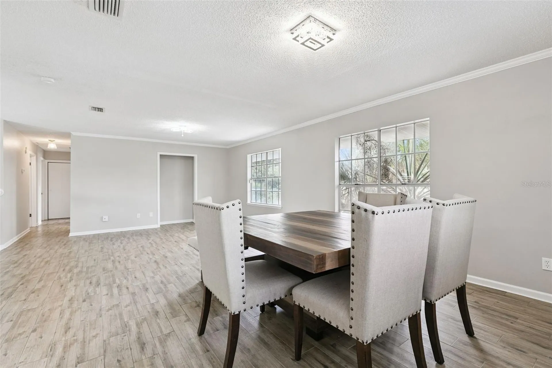 489 S Deerwood Avenue Orlando FL 32825