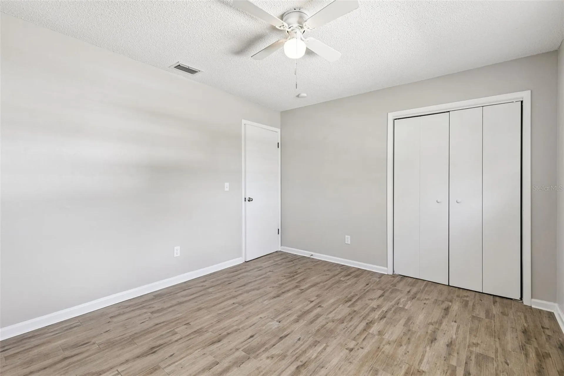 489 S Deerwood Avenue Orlando FL 32825