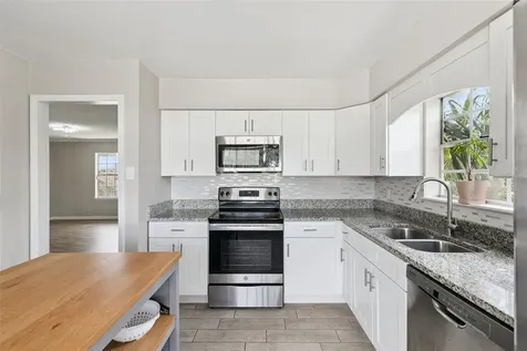 489 S Deerwood Avenue Orlando FL 32825