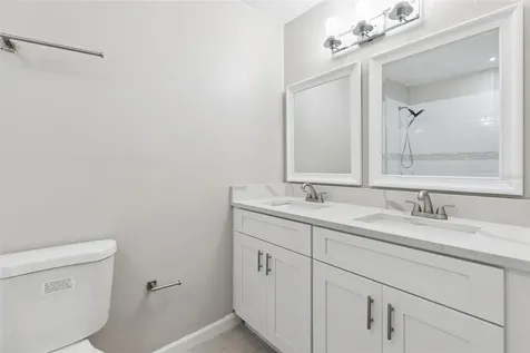 489 S Deerwood Avenue Orlando FL 32825
