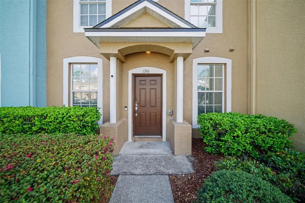 1246 Charlesworth Drive Wesley Chapel FL 33543