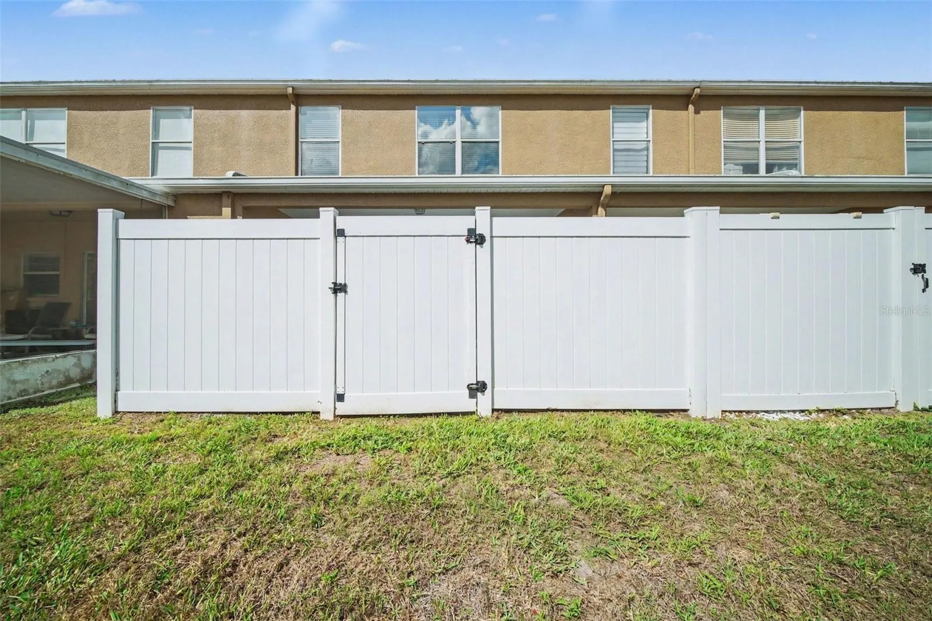 1246 Charlesworth Drive Wesley Chapel FL 33543