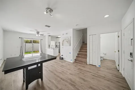 1246 Charlesworth Drive Wesley Chapel FL 33543