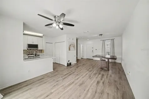 1246 Charlesworth Drive Wesley Chapel FL 33543