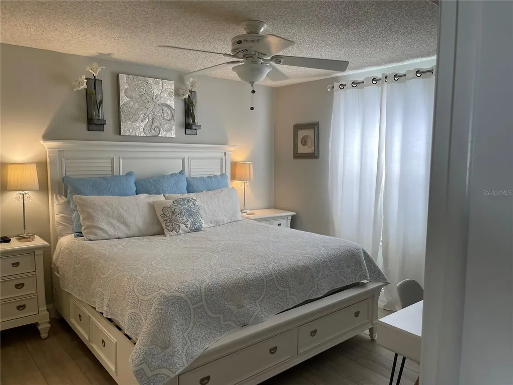 7294 Cloister Drive Sarasota FL 34231