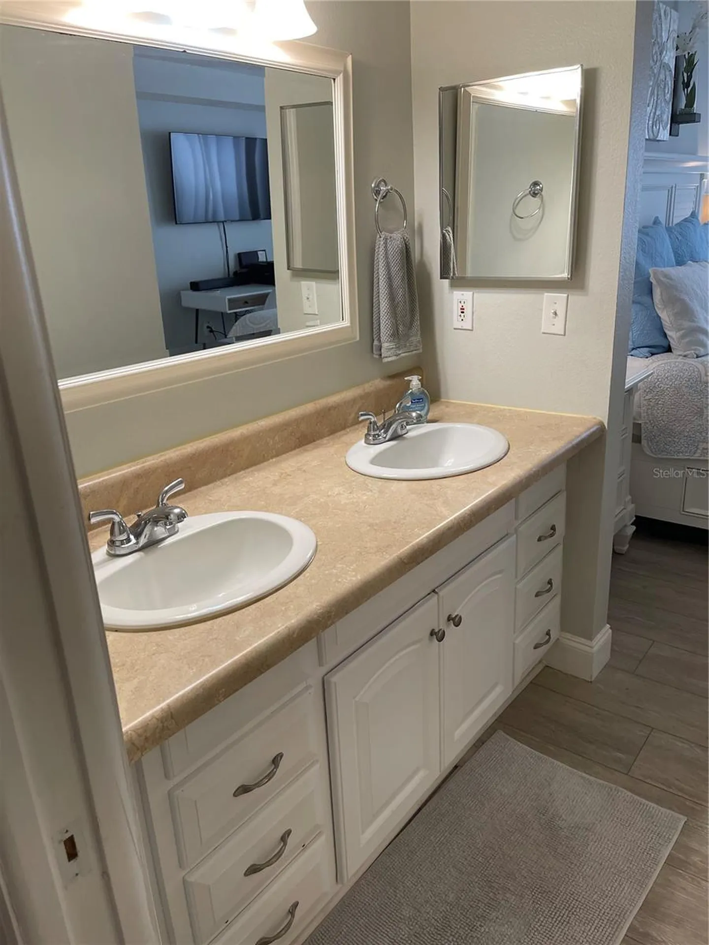 7294 Cloister Drive Sarasota FL 34231