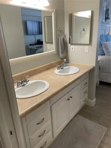 7294 Cloister Drive Sarasota FL 34231