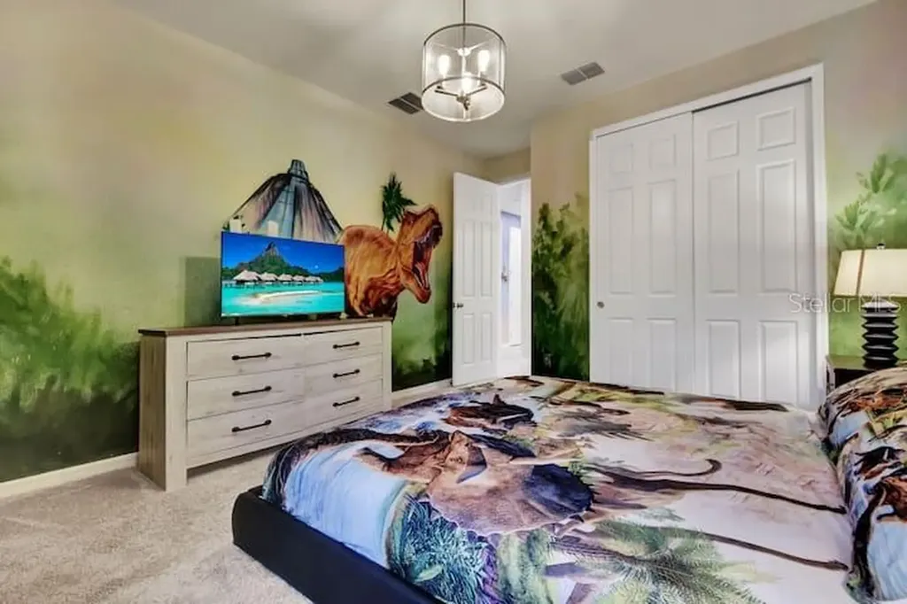 1919 Tropical Palms Circle Kissimmee FL 34747