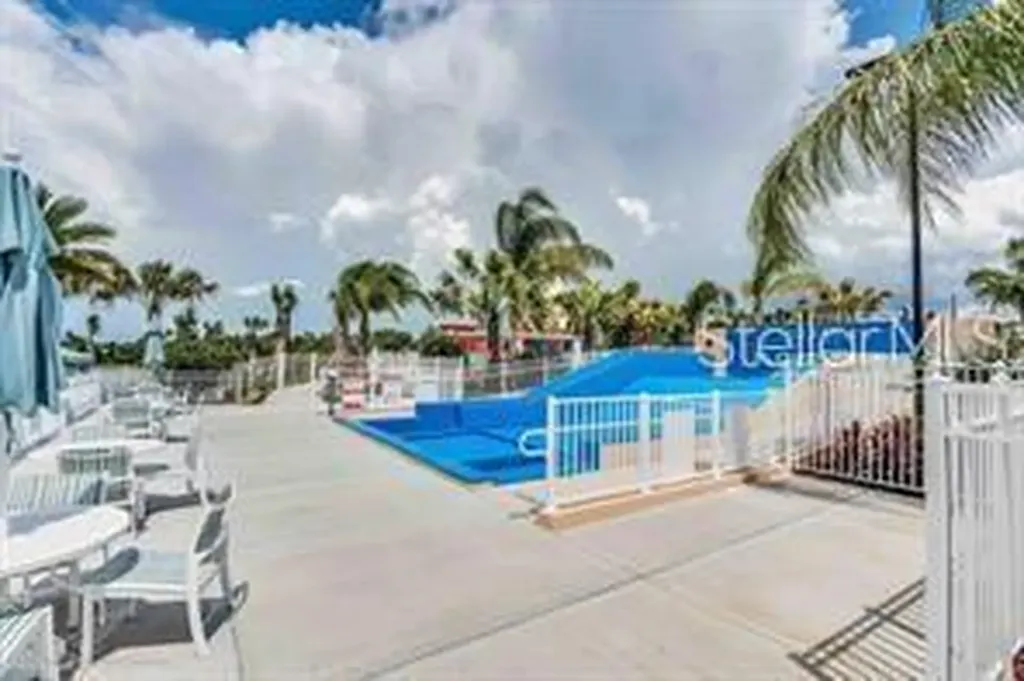 1919 Tropical Palms Circle Kissimmee FL 34747