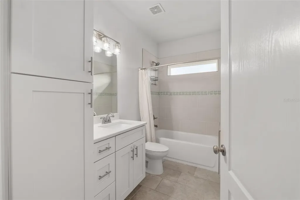 22885 NW 5th Place Newberry FL 32669