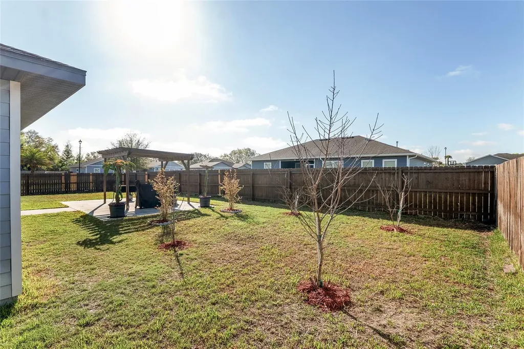 22885 NW 5th Place Newberry FL 32669