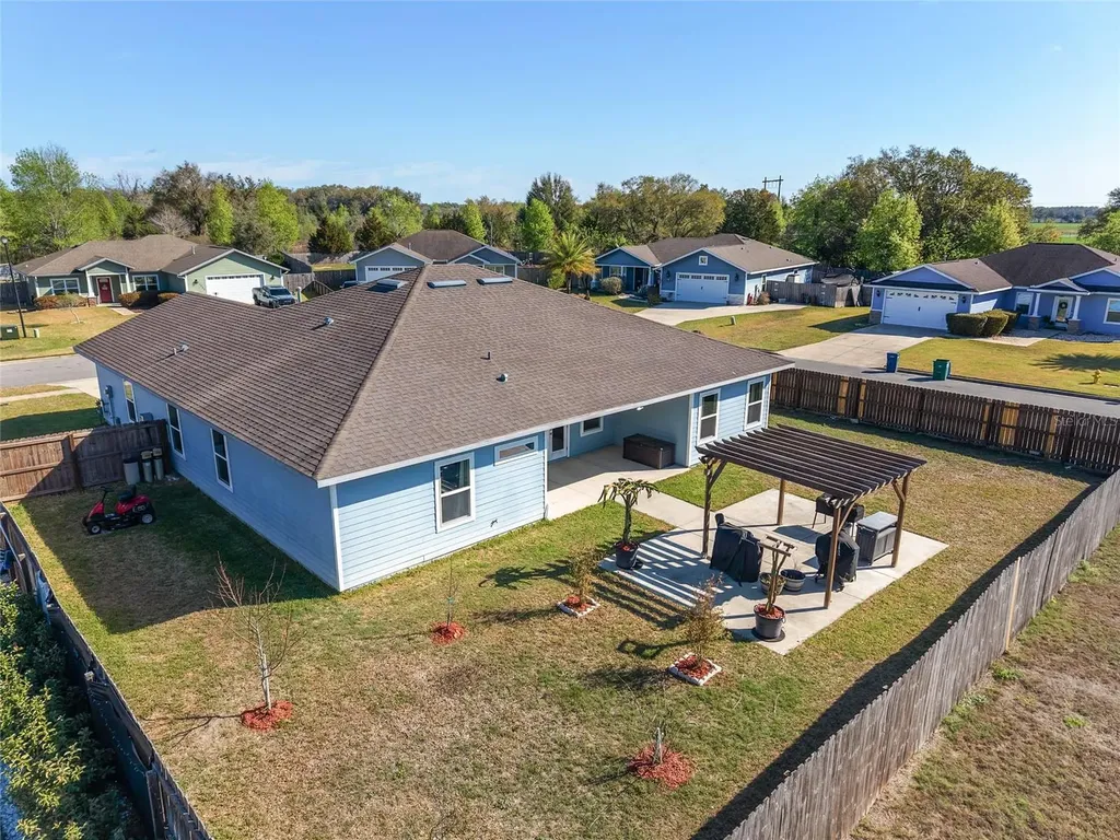 22885 NW 5th Place Newberry FL 32669