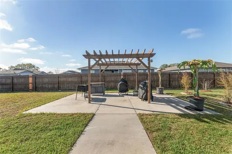 22885 NW 5th Place Newberry FL 32669